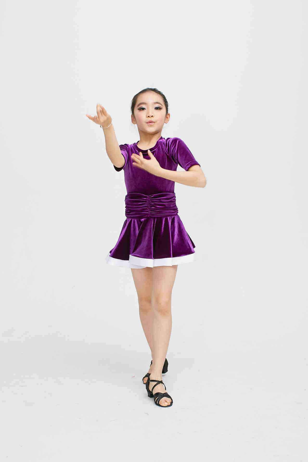 女生小苹果舞蹈儿童版视频的简单介绍-第1张图片-太平洋在线下载